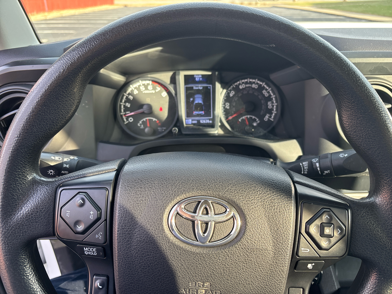 Toyota Tacoma 4WD SR Double Cab 5' Bed V6 AT (Natl) 2022