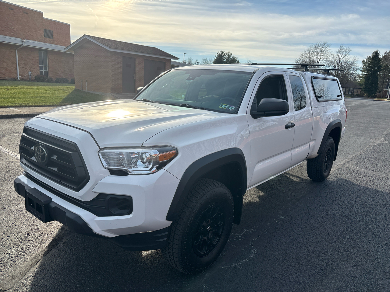 Toyota Tacoma 4WD SR Double Cab 5' Bed V6 AT (Natl) 2021