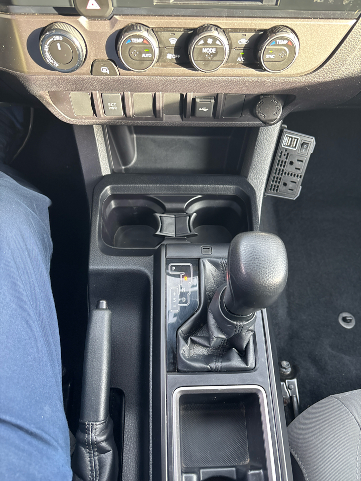 Toyota Tacoma 4WD SR Double Cab 5' Bed V6 AT (Natl) 2021