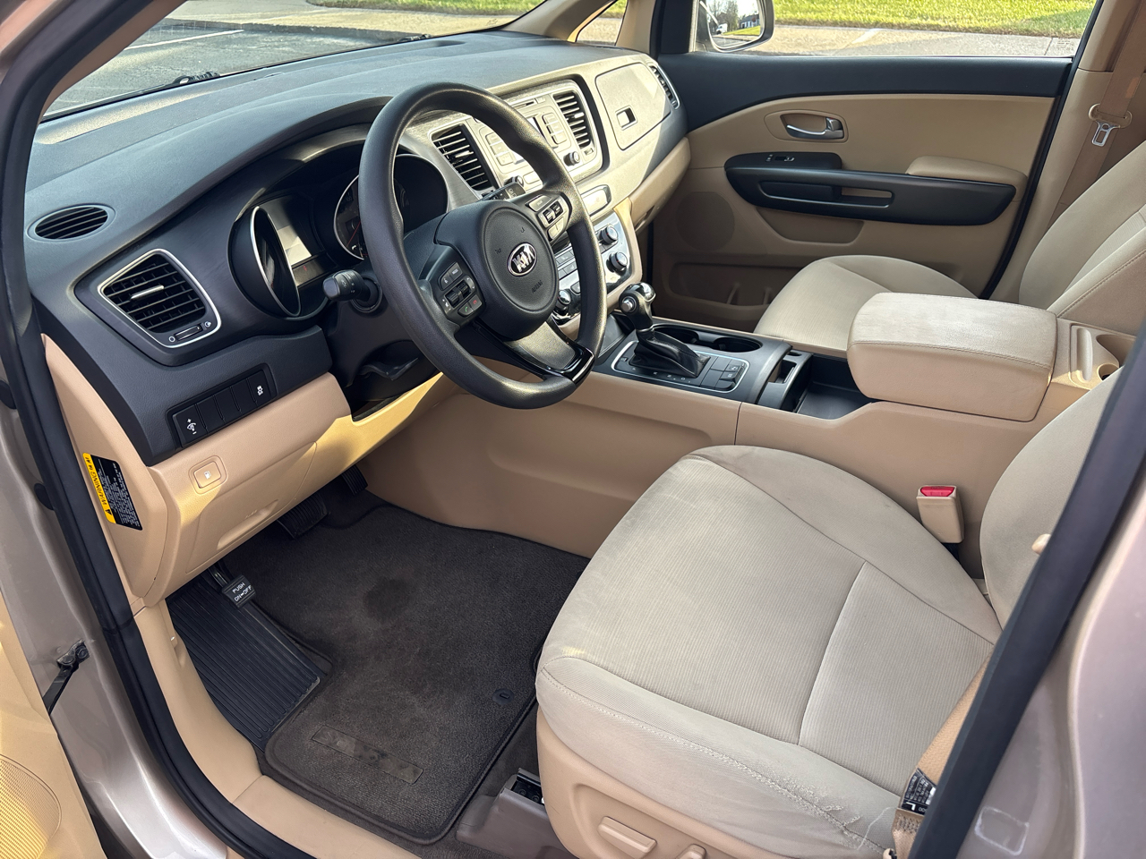 Kia Sedona 4dr Wgn LX 2015