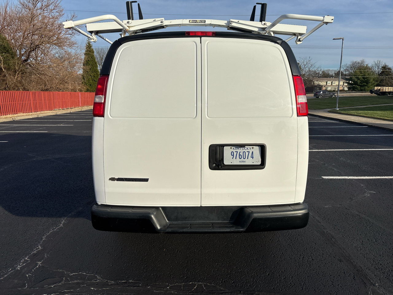 Chevrolet Express Cargo Van RWD 2500 135" 2020