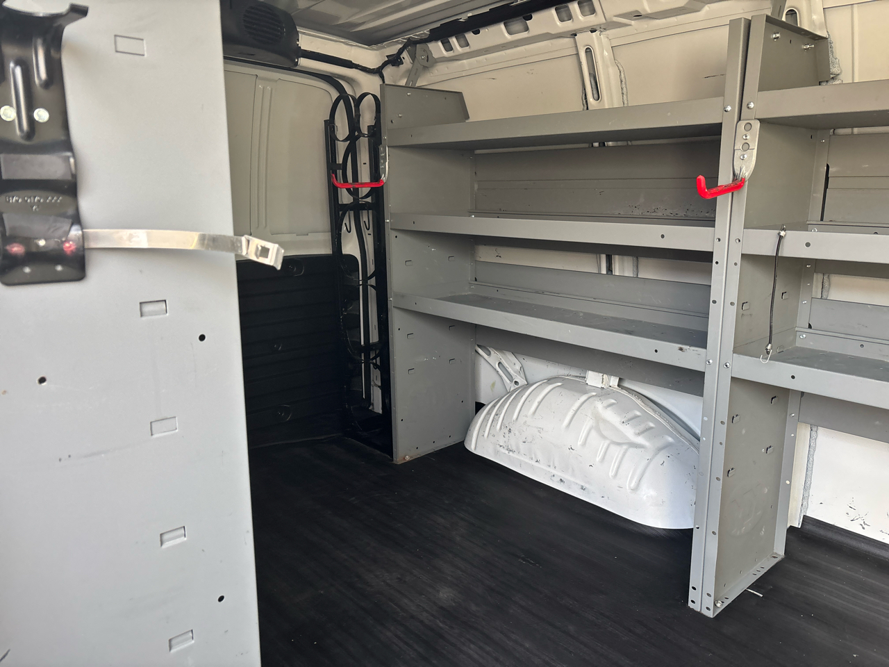 Chevrolet Express Cargo Van RWD 2500 135" 2020