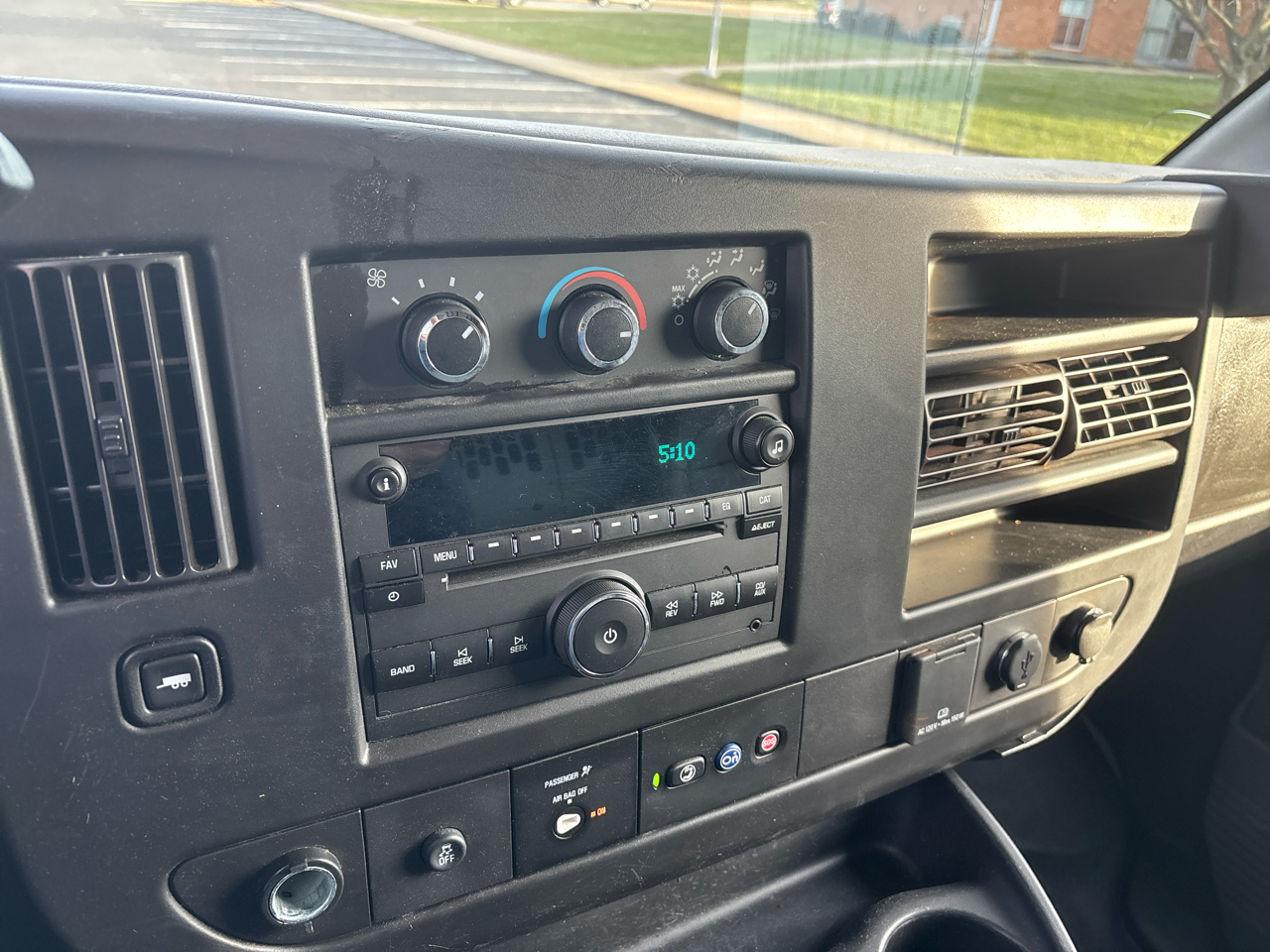 Chevrolet Express Cargo Van RWD 2500 135" 2020