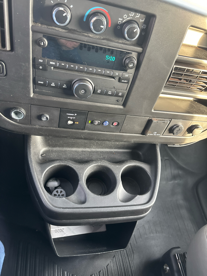 Chevrolet Express Cargo Van RWD 2500 135" 2020