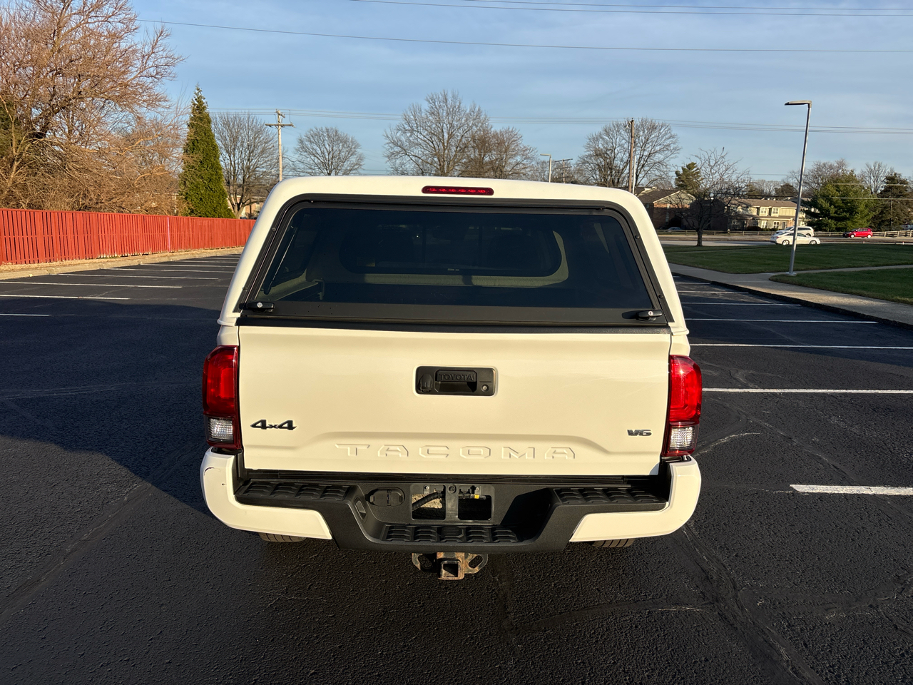 Toyota Tacoma 4WD SR5 Double Cab 5' Bed V6 AT (Natl) 2020