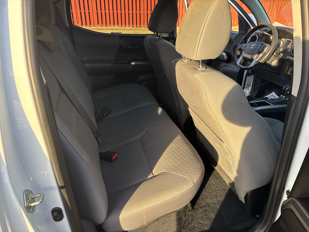 Toyota Tacoma 4WD SR5 Double Cab 5' Bed V6 AT (Natl) 2020