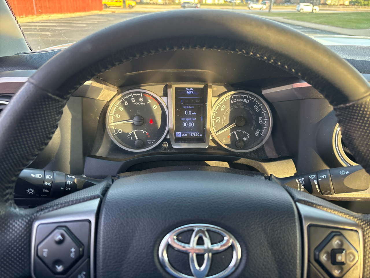 Toyota Tacoma 4WD SR5 Double Cab 5' Bed V6 AT (Natl) 2020