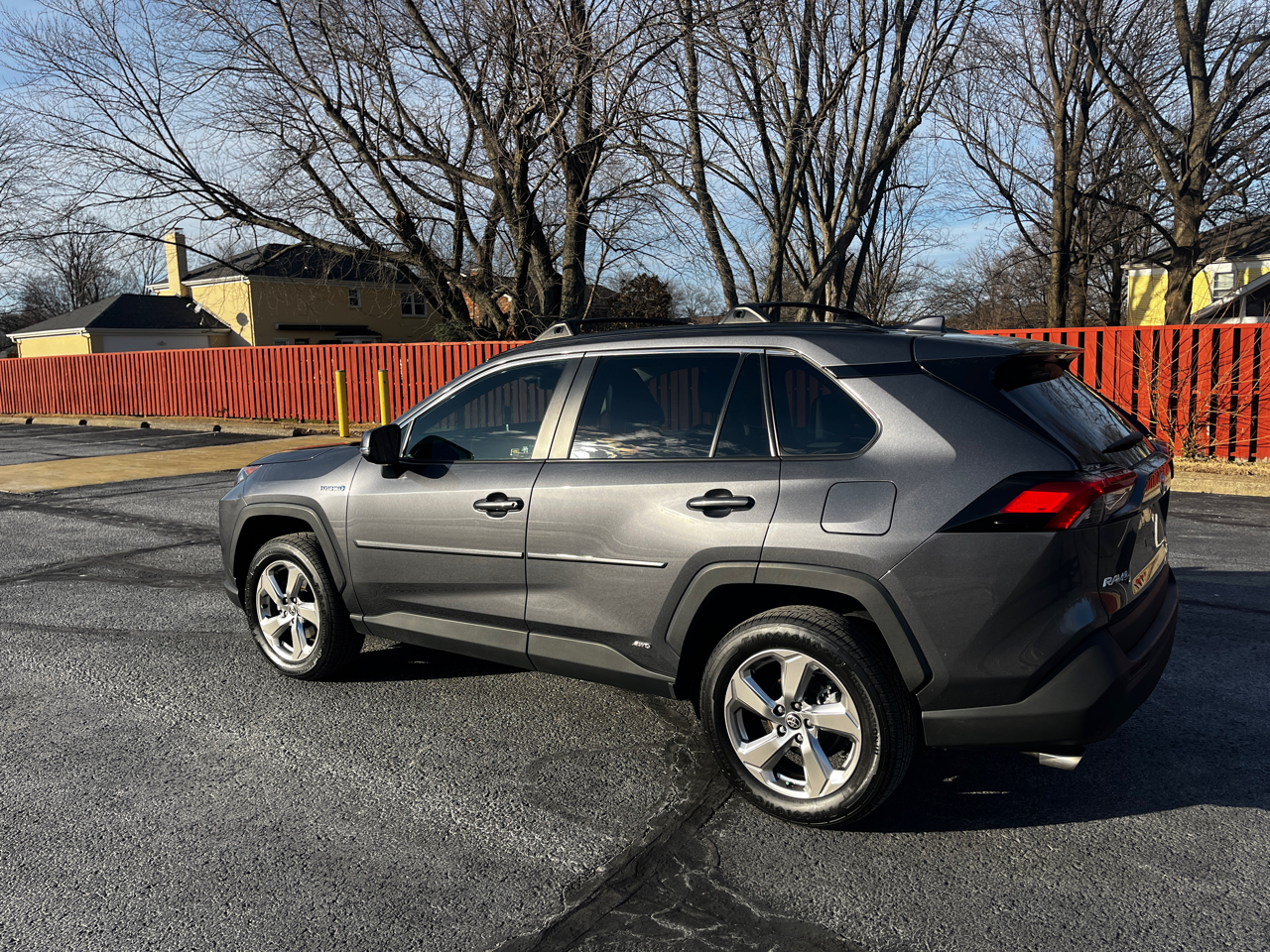 Toyota RAV4 Hybrid XLE Premium AWD (Natl) 2021