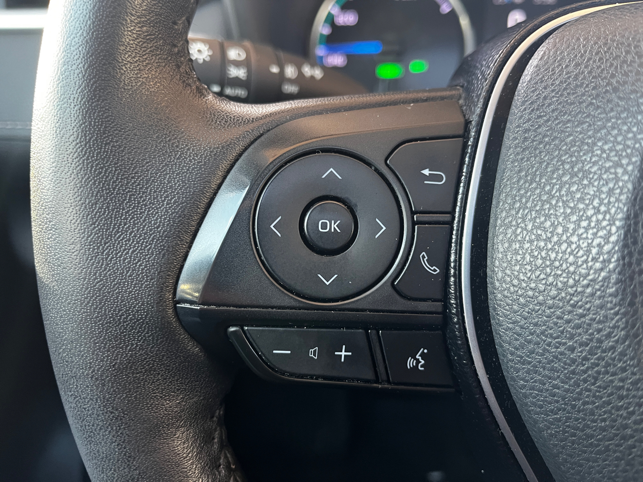 Toyota RAV4 Hybrid XLE Premium AWD (Natl) 2021