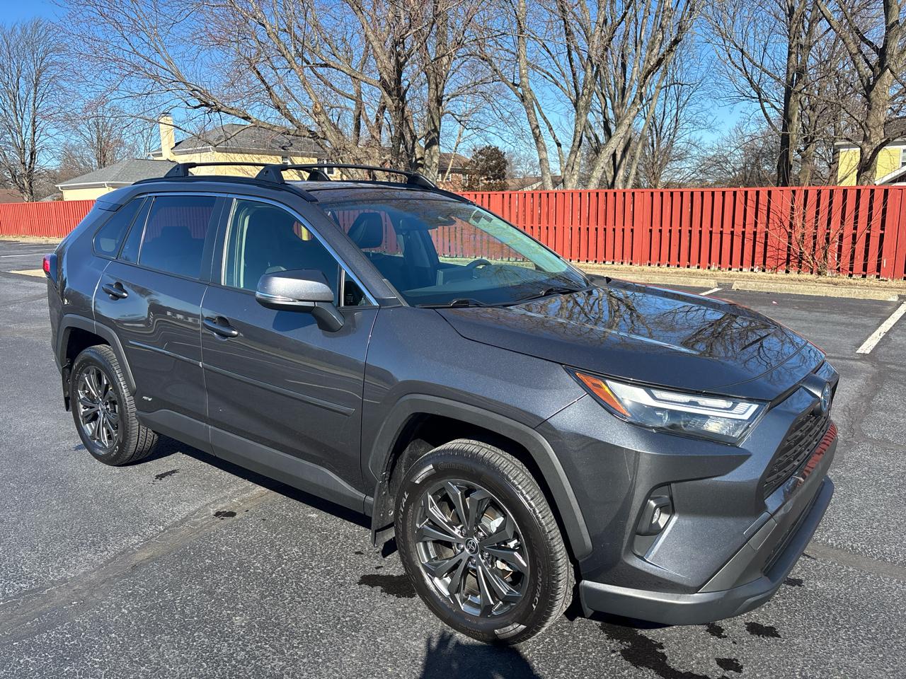 Toyota RAV4 Hybrid XLE Premium AWD (Natl) 2022