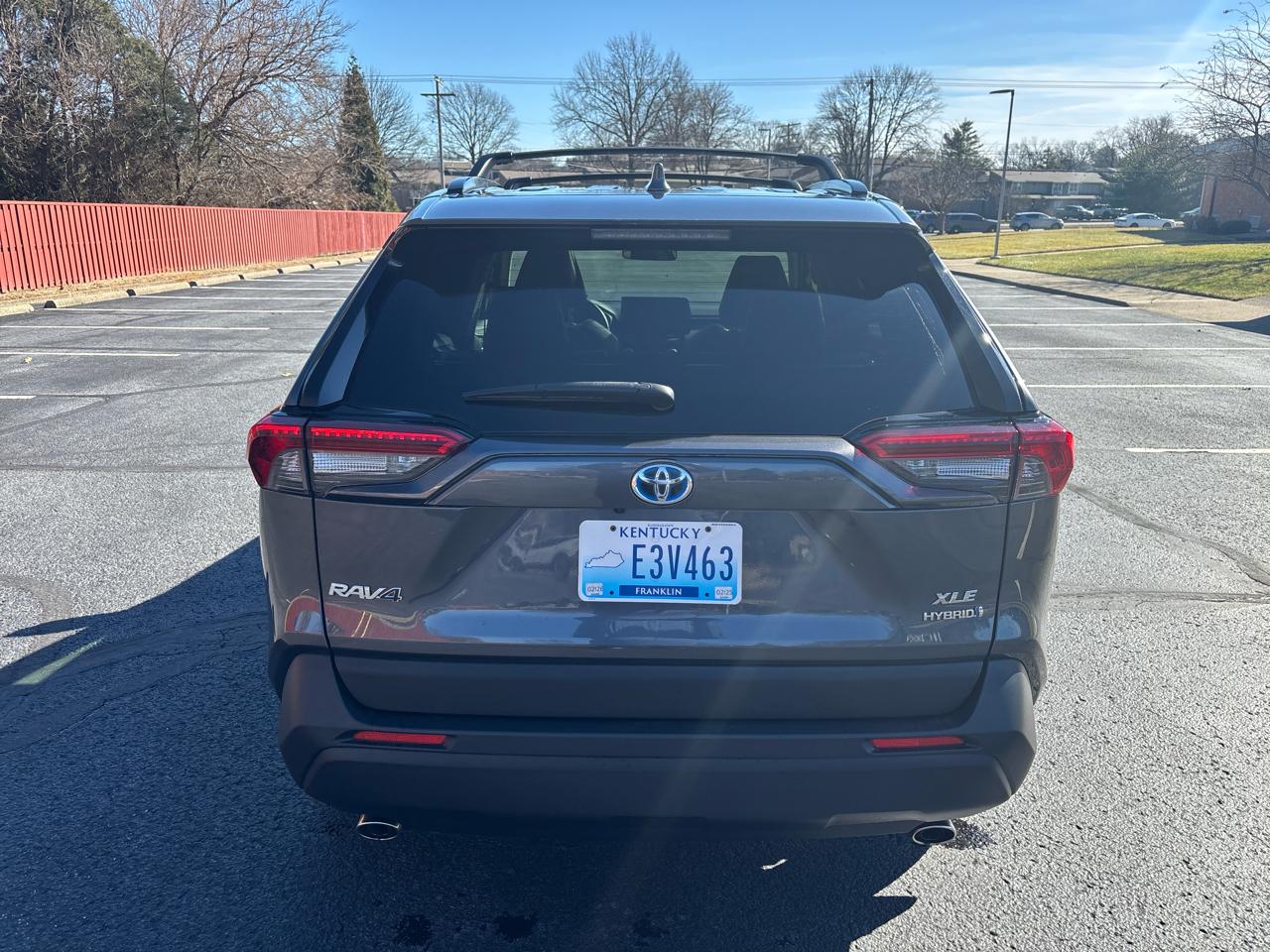 Toyota RAV4 Hybrid XLE Premium AWD (Natl) 2022