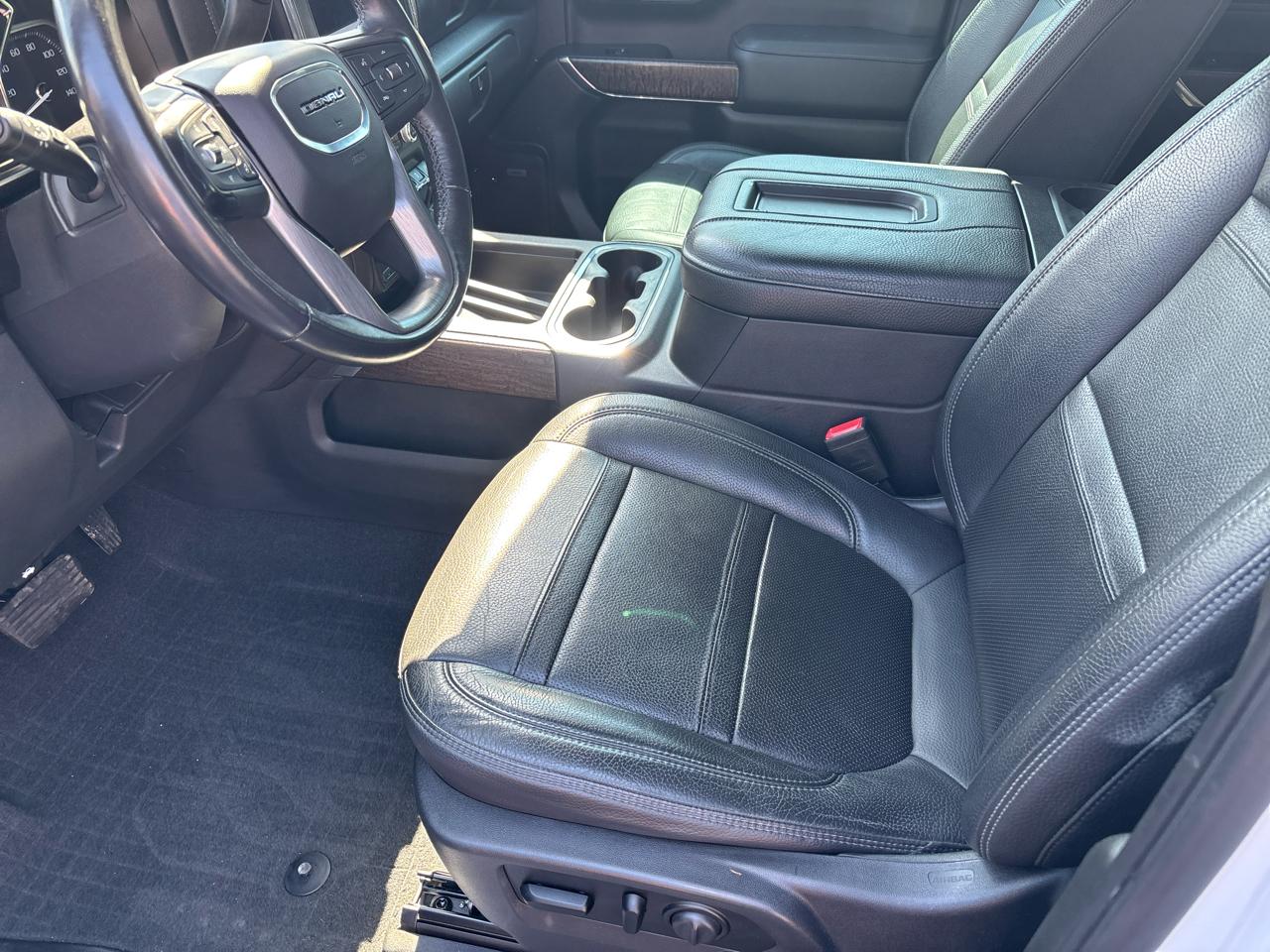 GMC Sierra 1500 4WD Crew Cab 147" Denali 2020