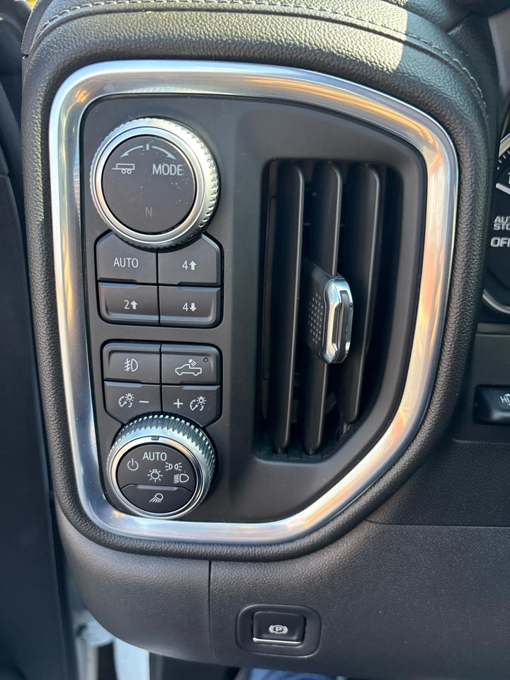 GMC Sierra 1500 4WD Crew Cab 147" Denali 2020