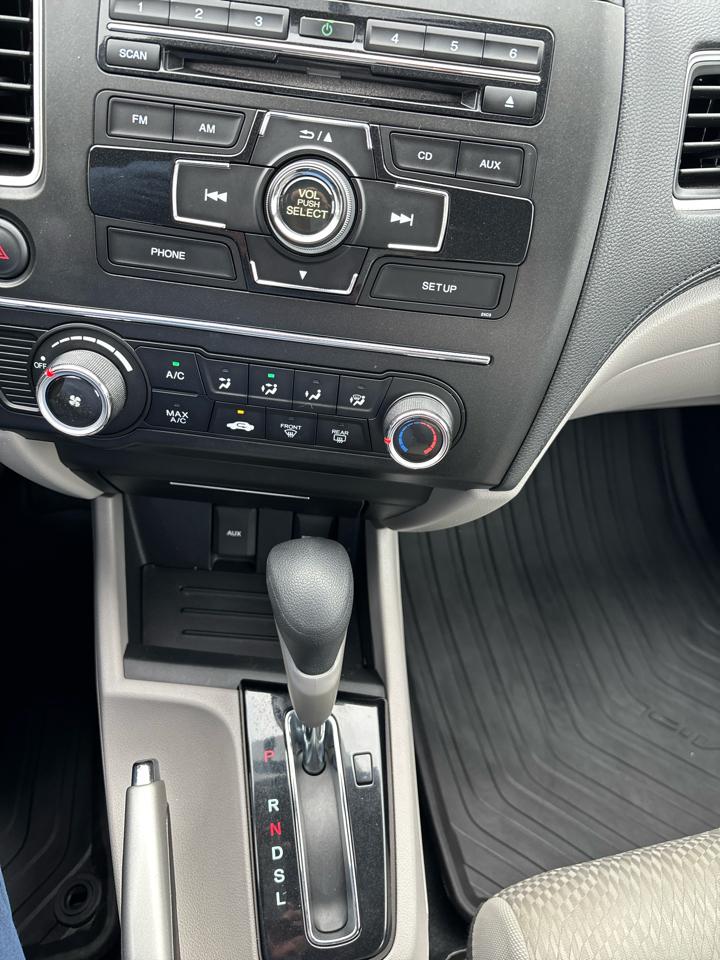 Honda Civic Sedan 4dr CVT LX 2015