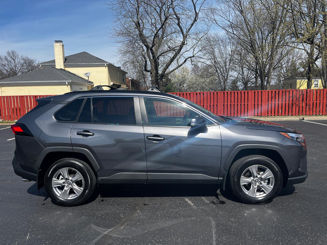 Toyota RAV4 XLE AWD (Natl) 2023
