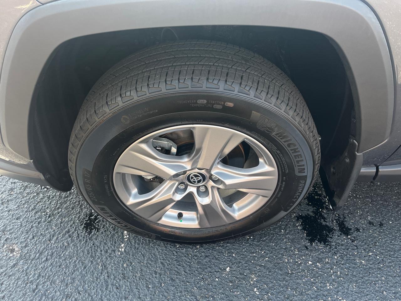 Toyota RAV4 XLE AWD (Natl) 2023