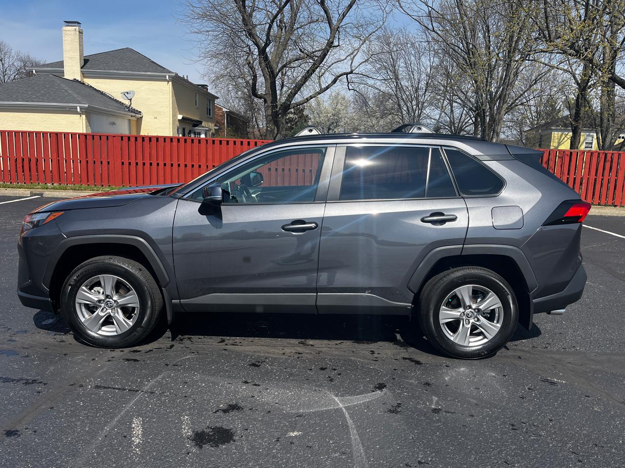 Toyota RAV4 XLE AWD (Natl) 2023