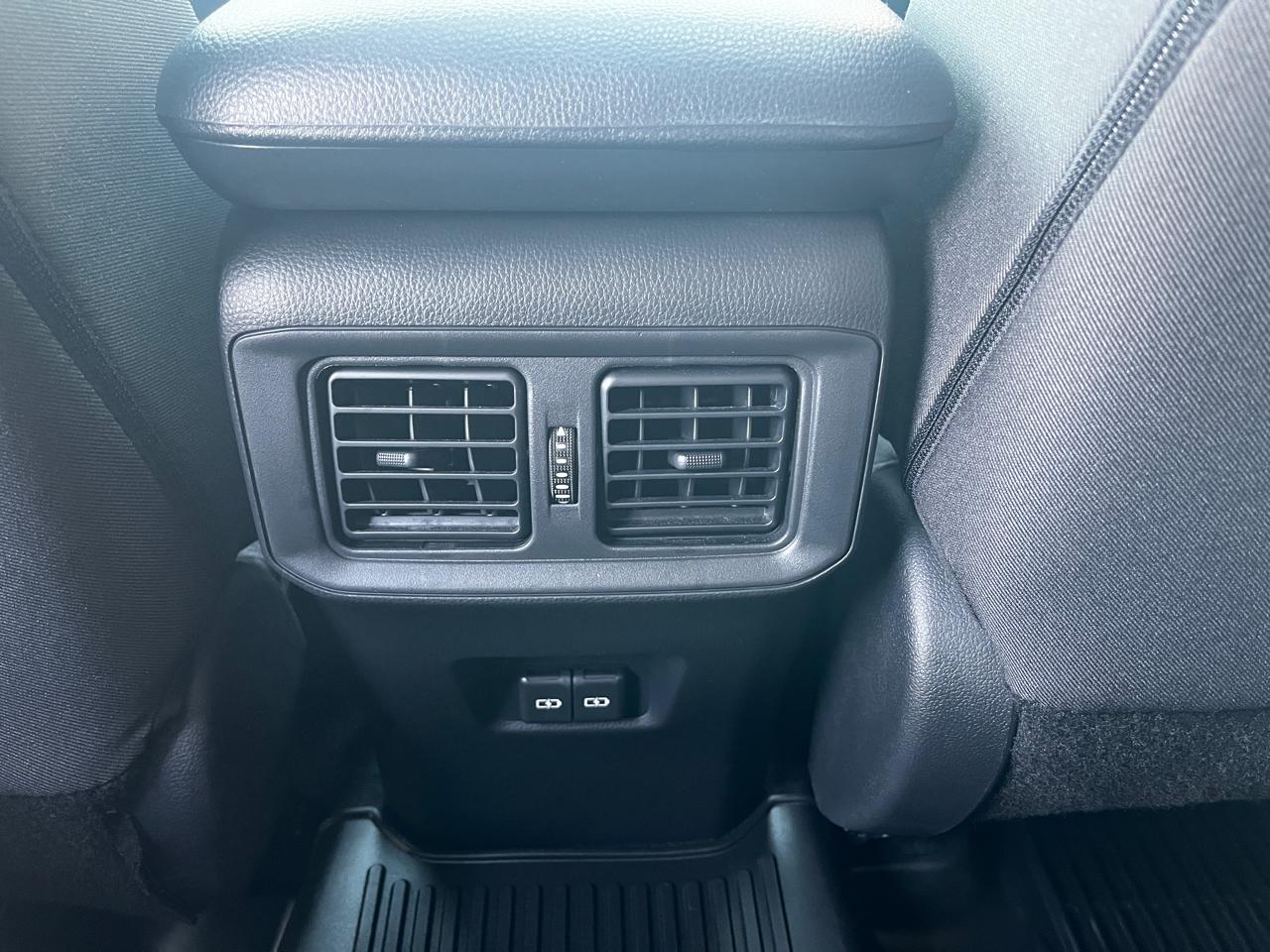 Toyota RAV4 XLE AWD (Natl) 2023