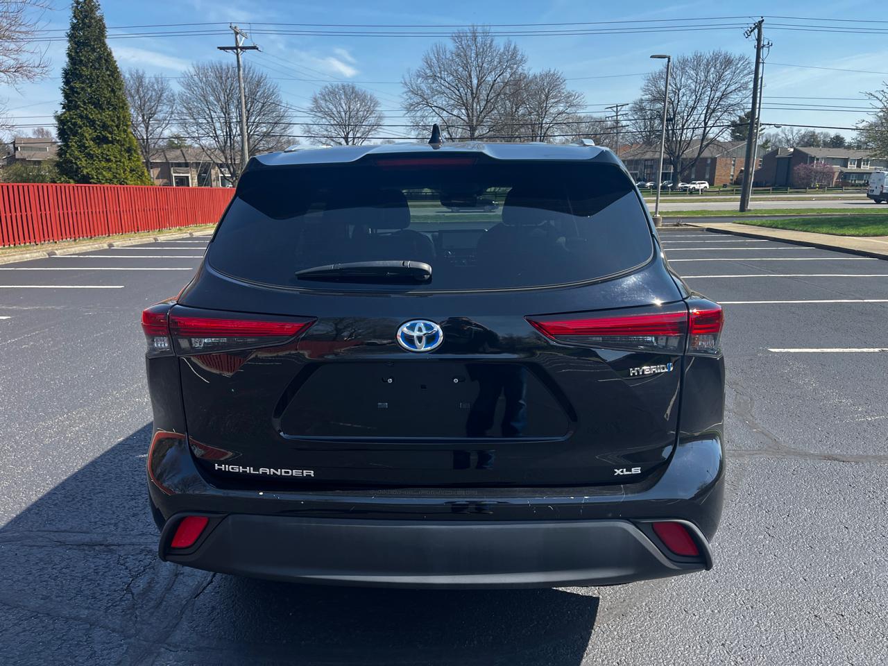 Toyota Highlander Hybrid Bronze Edition FWD (Natl) 2023