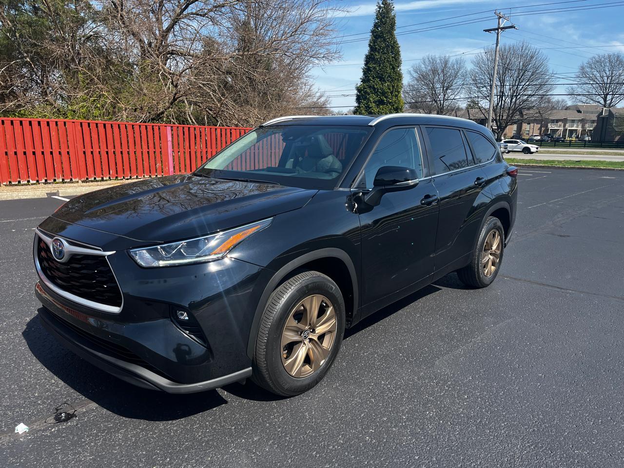 Toyota Highlander Hybrid Bronze Edition FWD (Natl) 2023