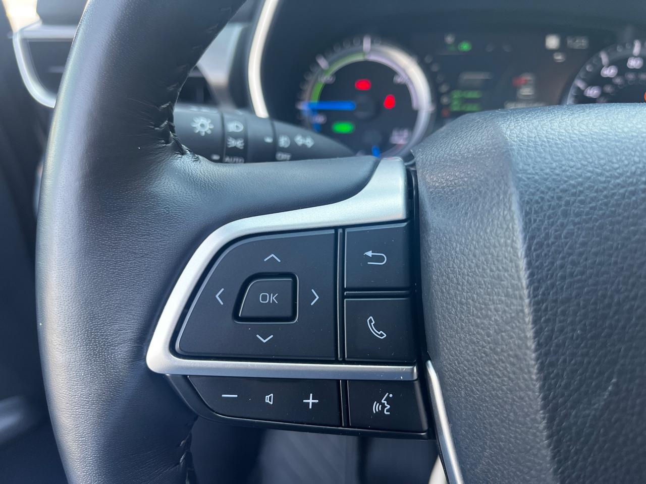 Toyota Highlander Hybrid Bronze Edition FWD (Natl) 2023