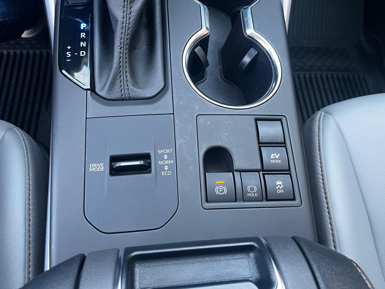 Toyota Highlander Hybrid Bronze Edition FWD (Natl) 2023