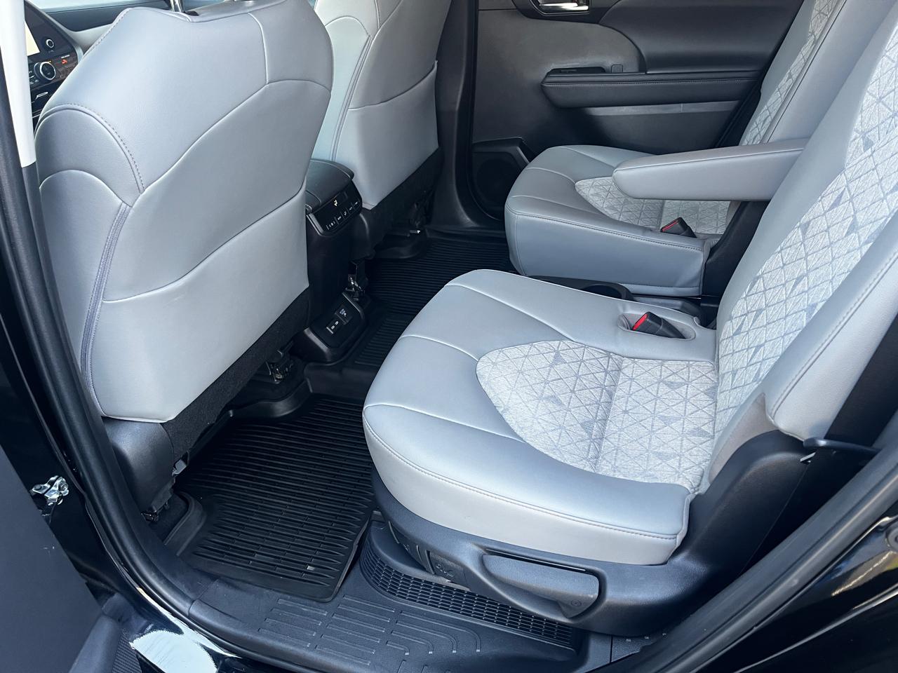 Toyota Highlander Hybrid Bronze Edition FWD (Natl) 2023