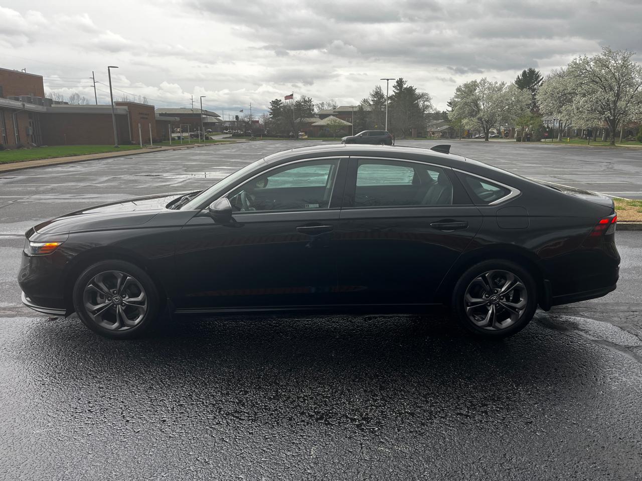 Honda Accord Sedan EX CVT 2023