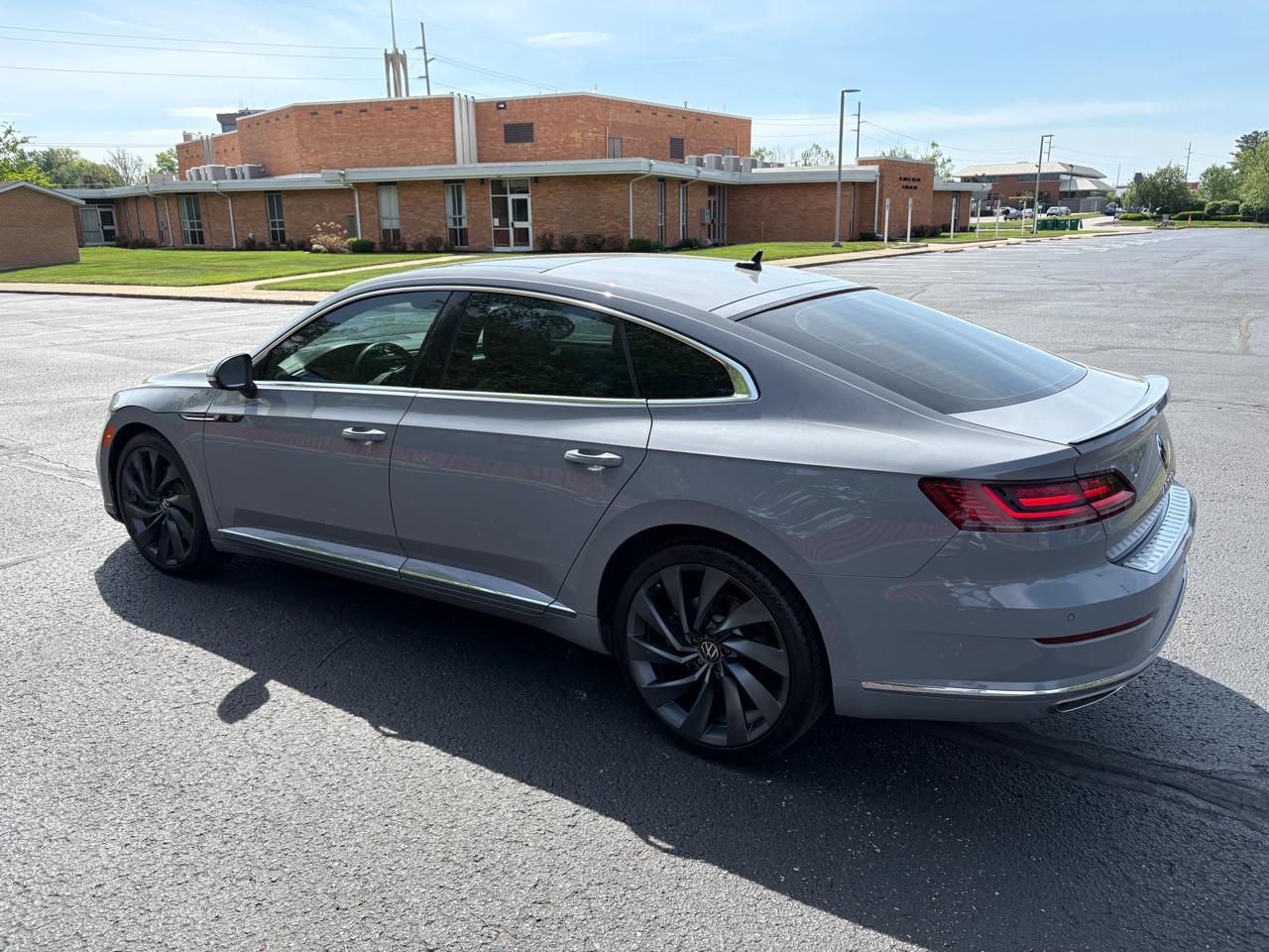 Volkswagen Arteon SEL R-Line 4MOTION 2023