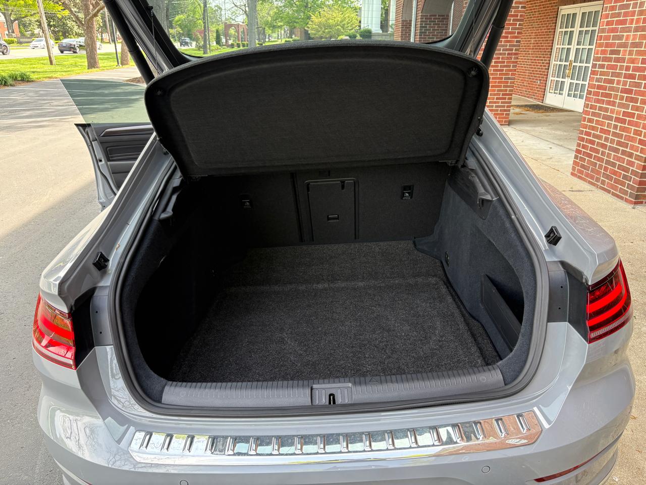 Volkswagen Arteon SEL R-Line 4MOTION 2023