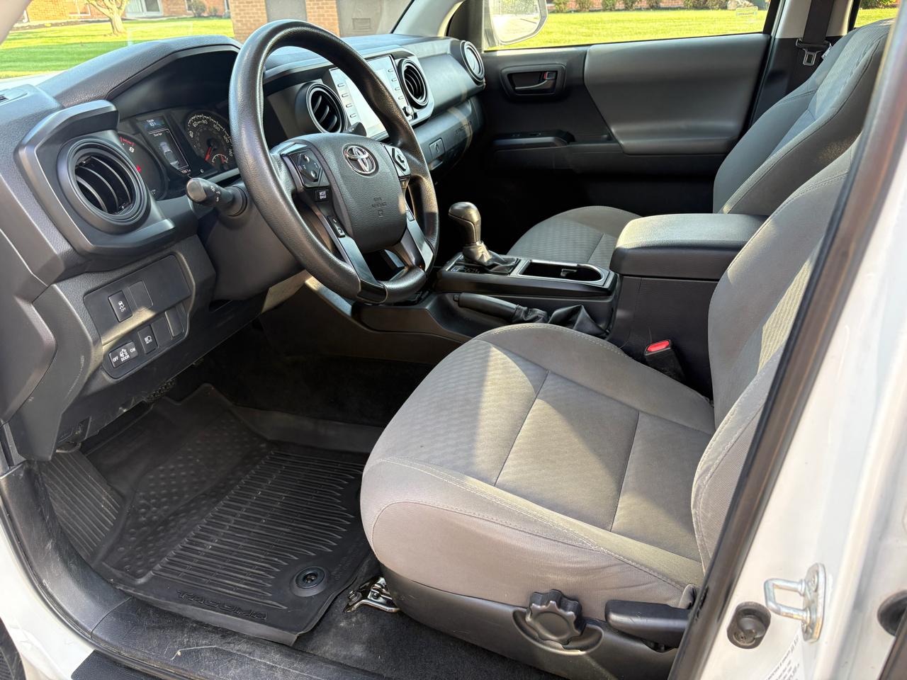 Toyota Tacoma 4WD SR Double Cab 5' Bed V6 AT (Natl) 2023