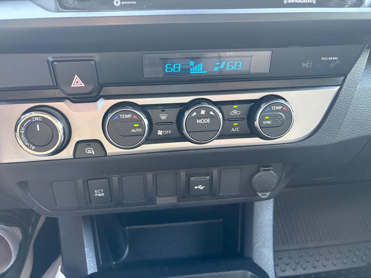 Toyota Tacoma 4WD SR Double Cab 5' Bed V6 AT (Natl) 2023