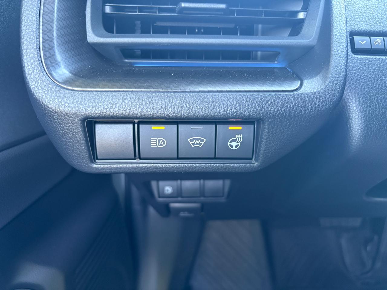 Toyota Prius Nightshade AWD (Natl) 2025