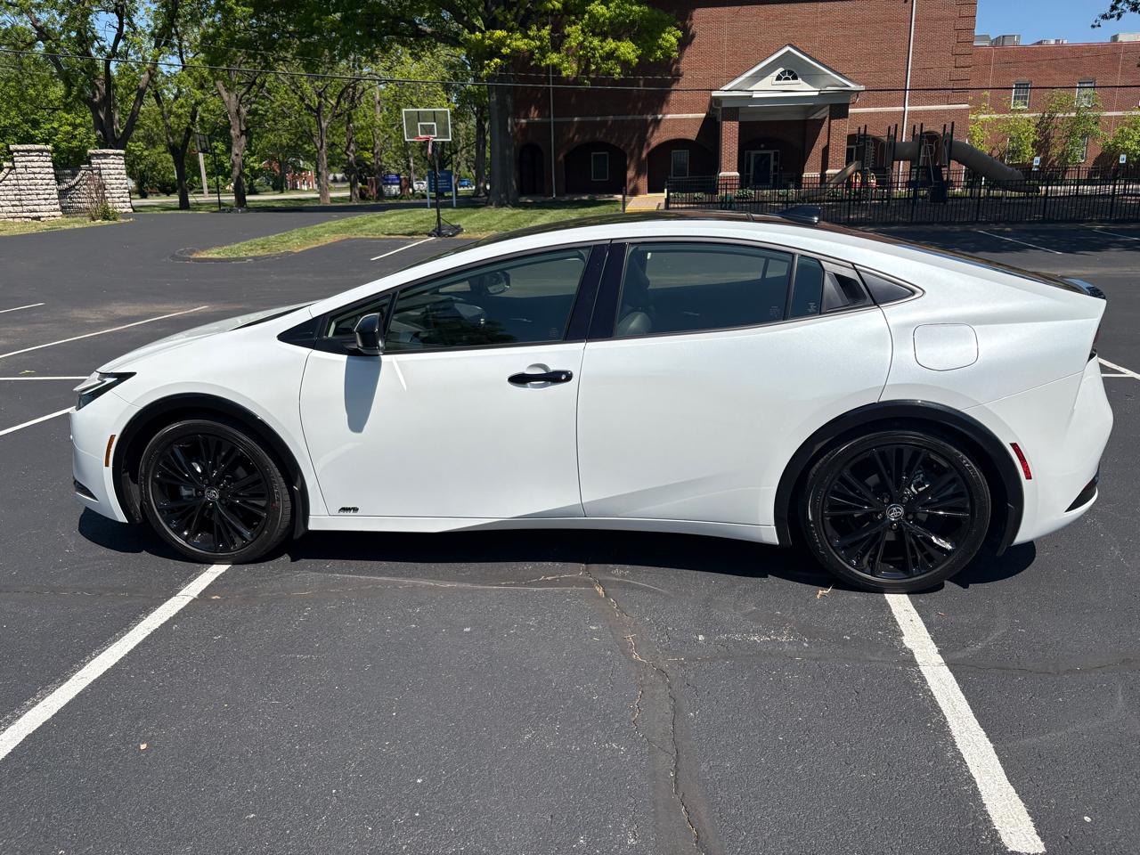 Toyota Prius Nightshade AWD (Natl) 2025
