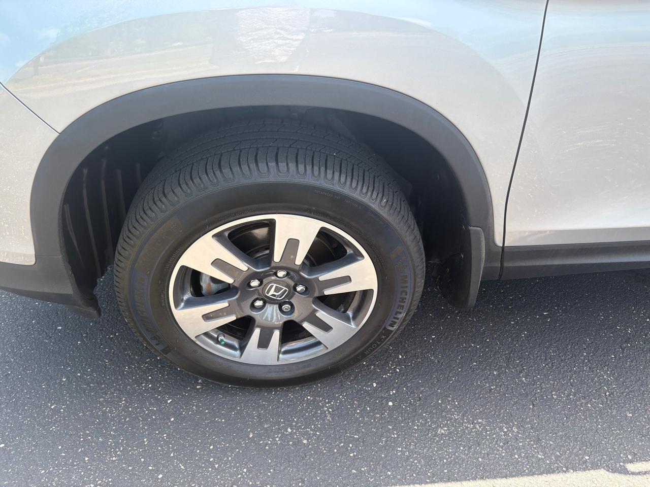 Honda Ridgeline RTL 4x2 Crew Cab 5.3' Bed 2017