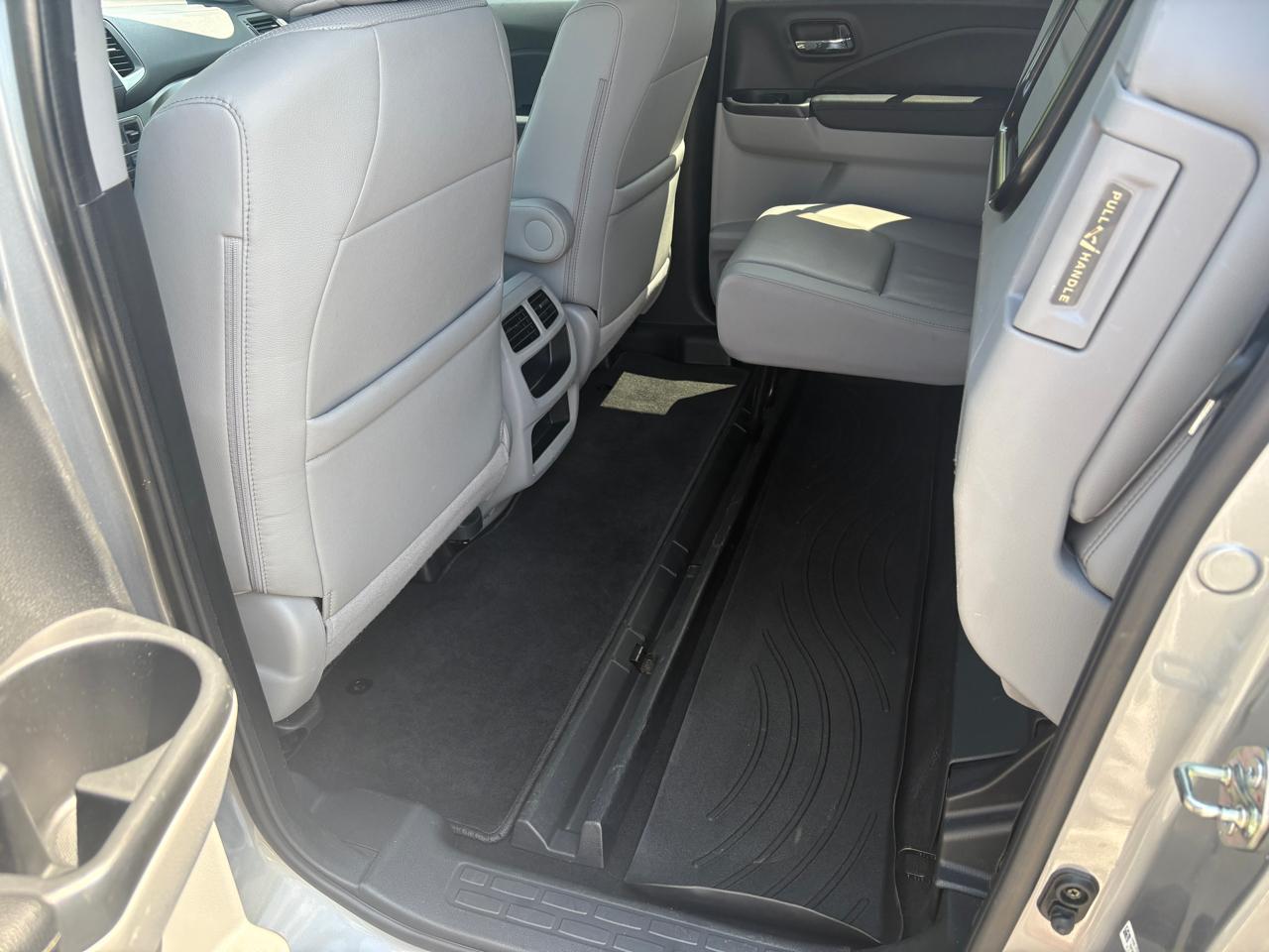 Honda Ridgeline RTL 4x2 Crew Cab 5.3' Bed 2017