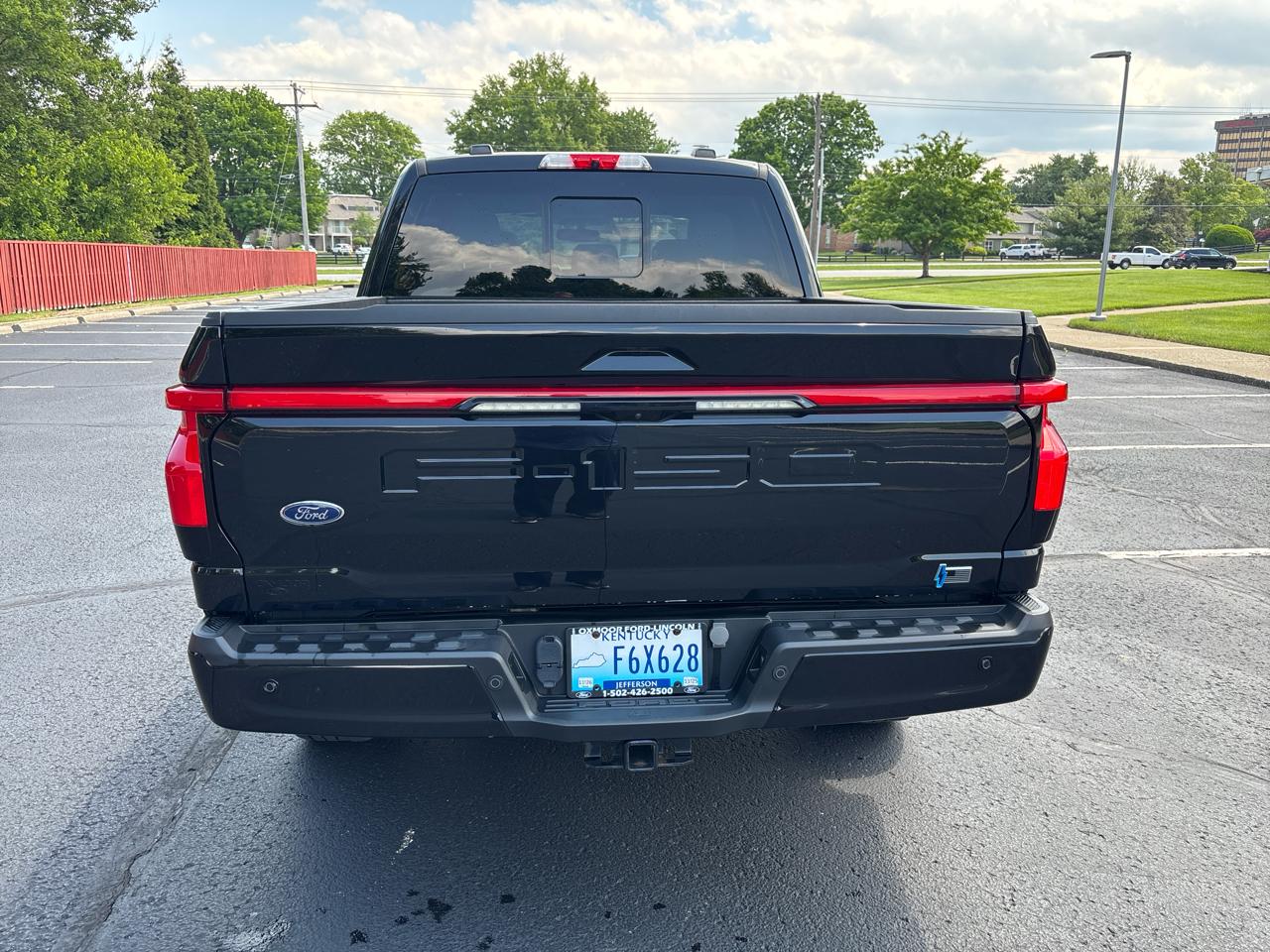 Ford F-150 Lightning LARIAT 4WD SuperCrew 5.5' Box 2023