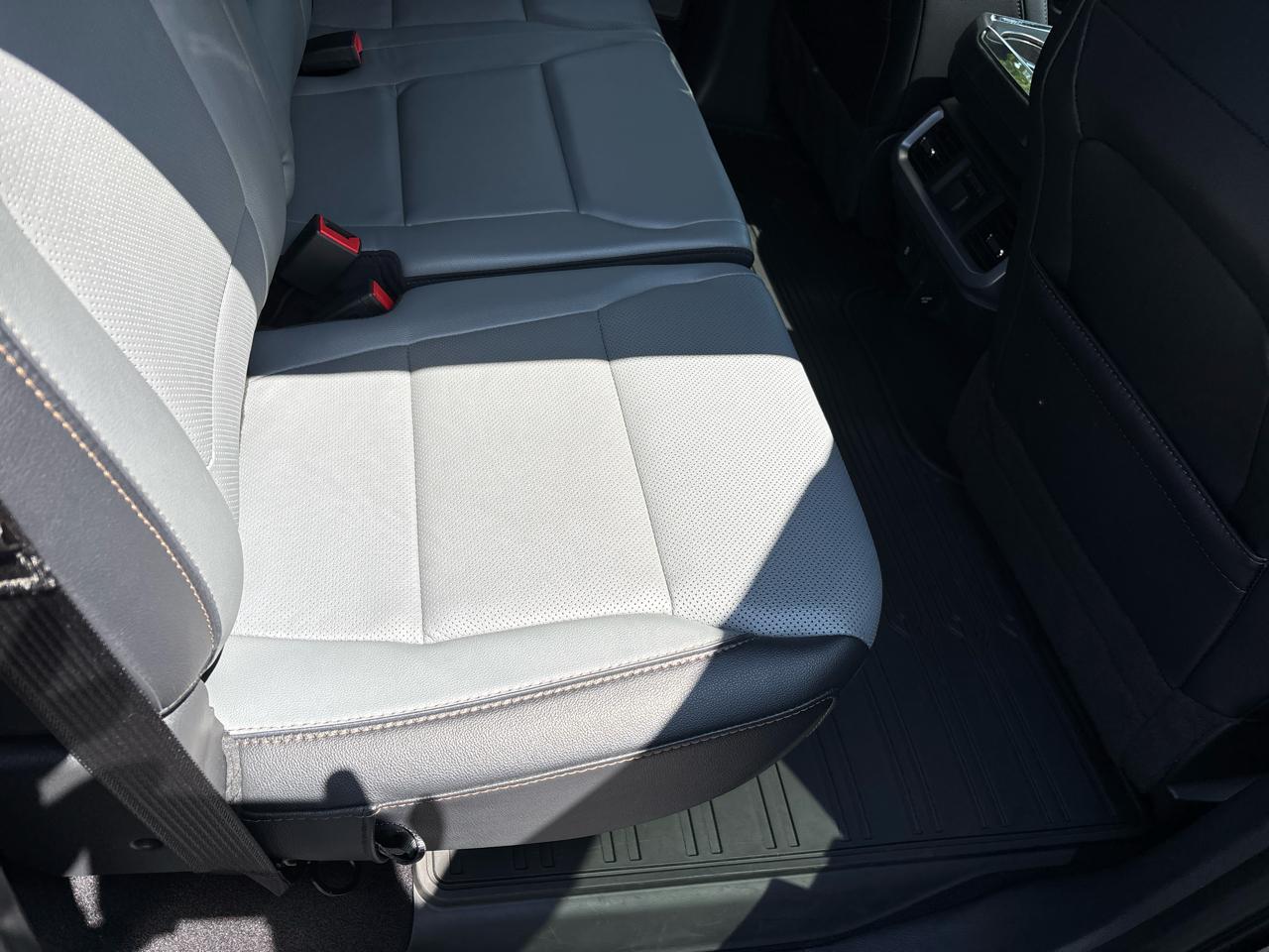 Ford F-150 Lightning LARIAT 4WD SuperCrew 5.5' Box 2023