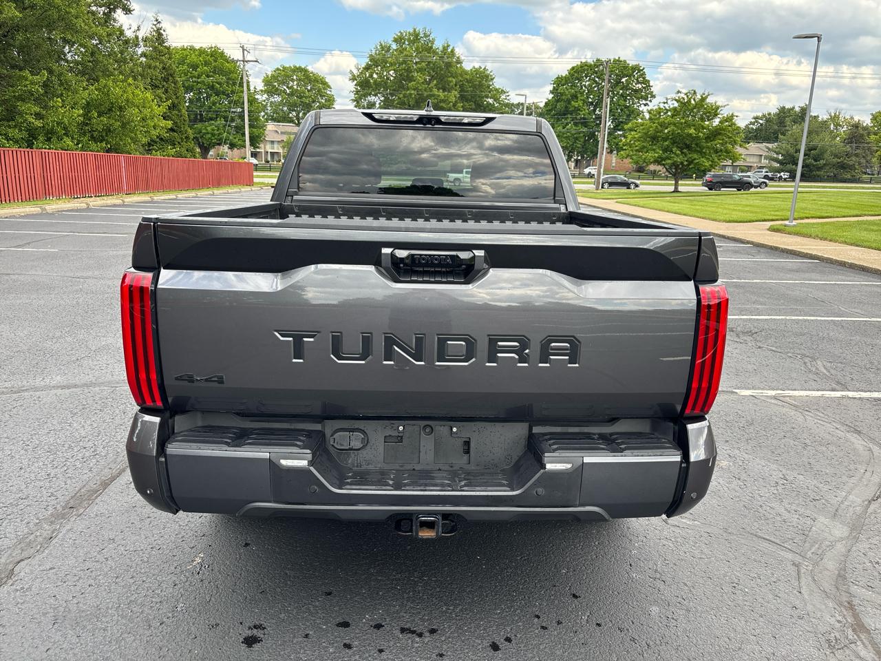 Toyota Tundra 4WD SR5 CrewMax 5.5' Bed (Natl) 2023
