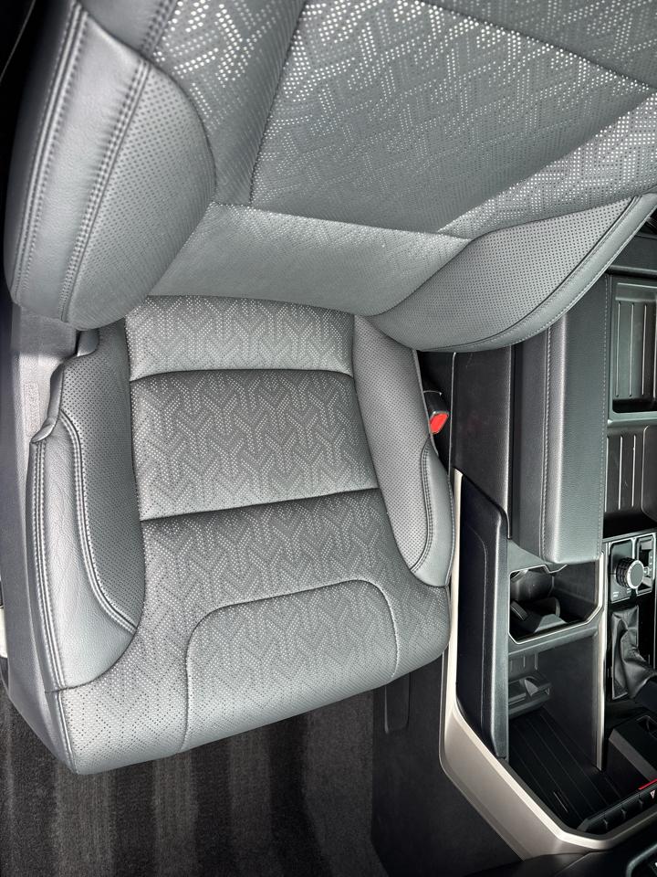 Toyota Tundra 4WD SR5 CrewMax 5.5' Bed (Natl) 2023