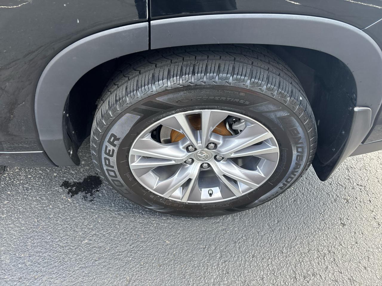 Toyota Highlander AWD 4dr V6 XLE (Natl) 2015