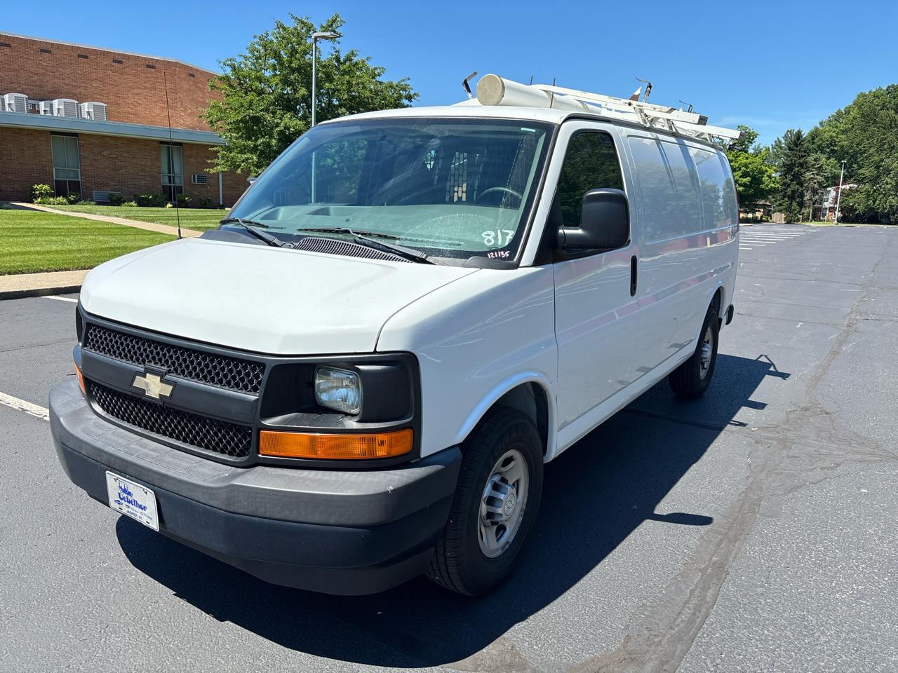 Chevrolet Express Cargo Van RWD 2500 135" 2017