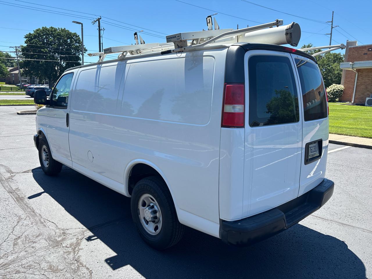 Chevrolet Express Cargo Van RWD 2500 135" 2017