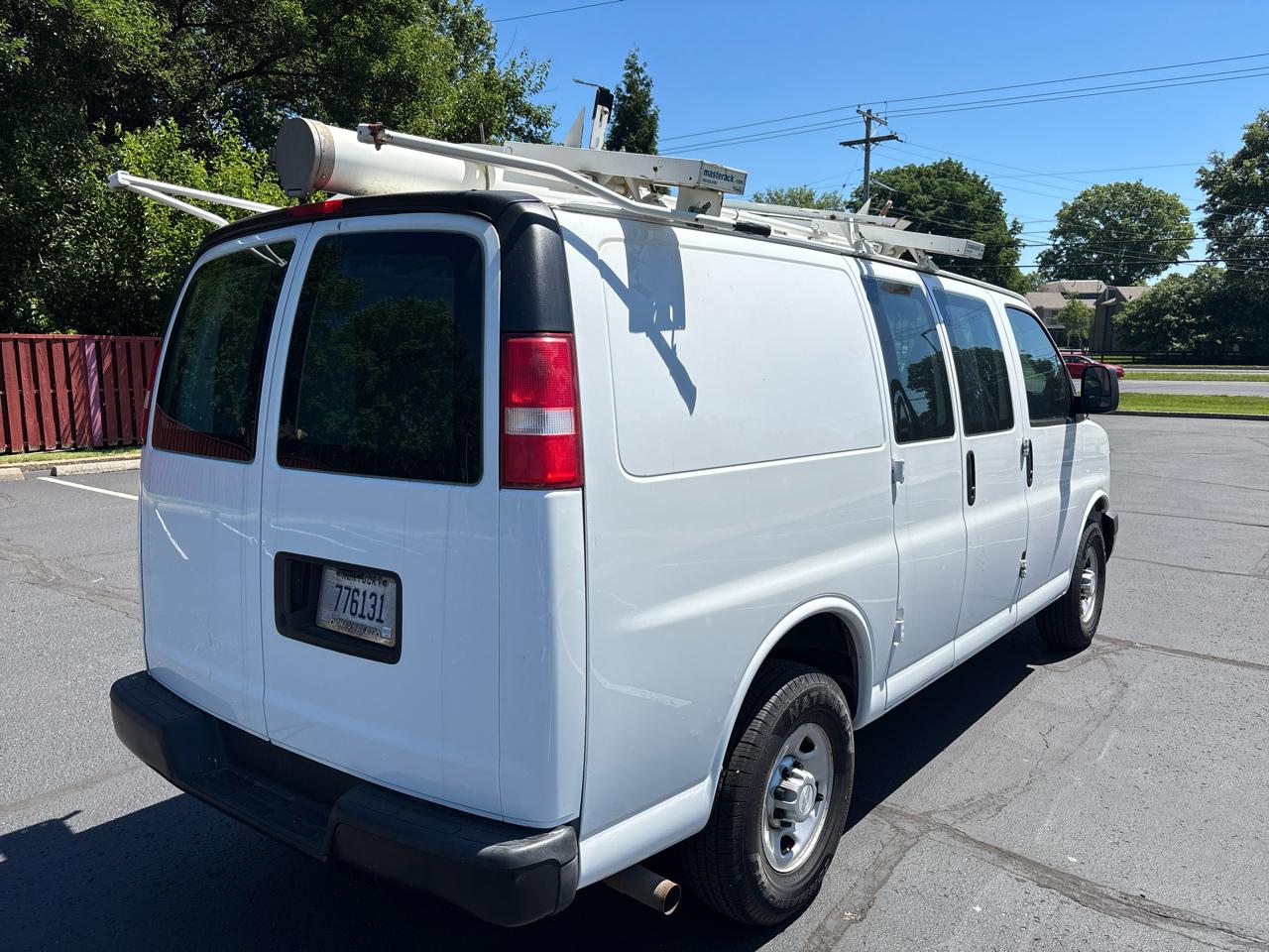 Chevrolet Express Cargo Van RWD 2500 135" 2017
