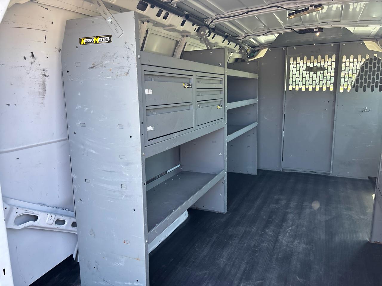 Chevrolet Express Cargo Van RWD 2500 135" 2017