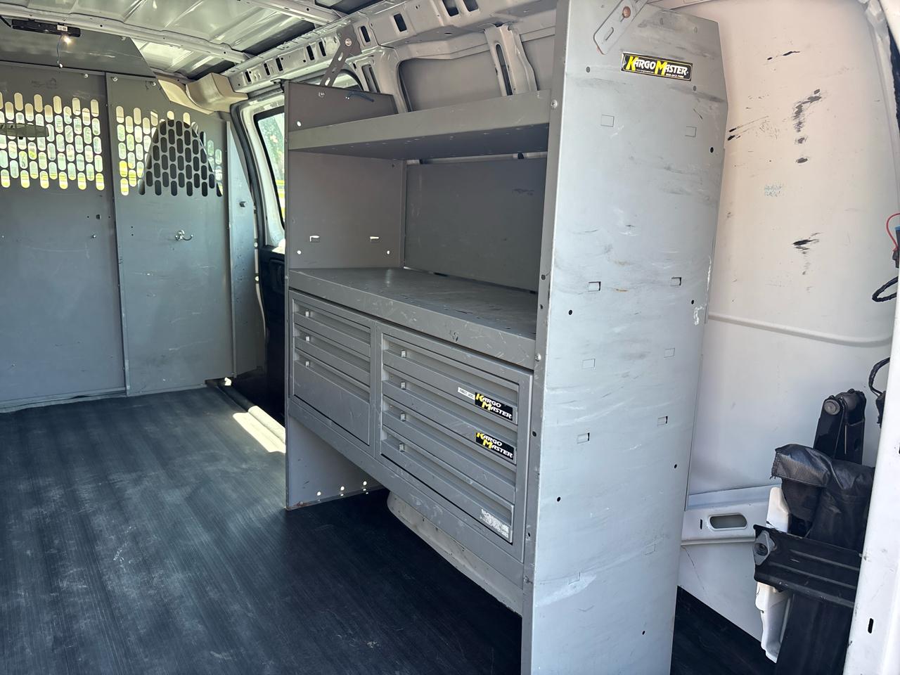 Chevrolet Express Cargo Van RWD 2500 135" 2017