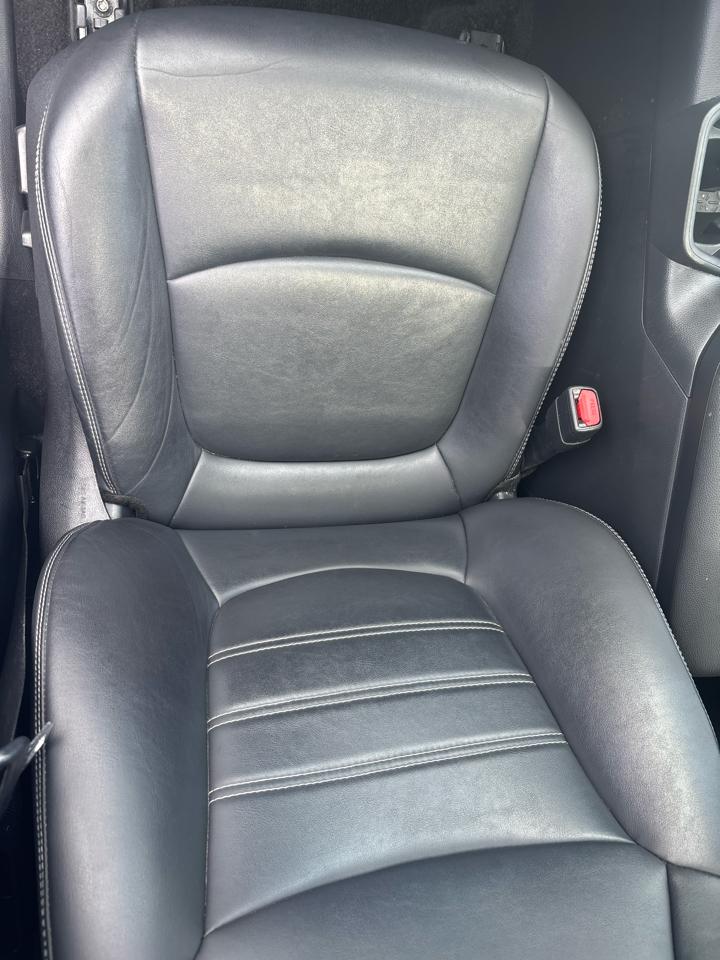 Toyota RAV4 XLE Premium AWD (Natl) 2021
