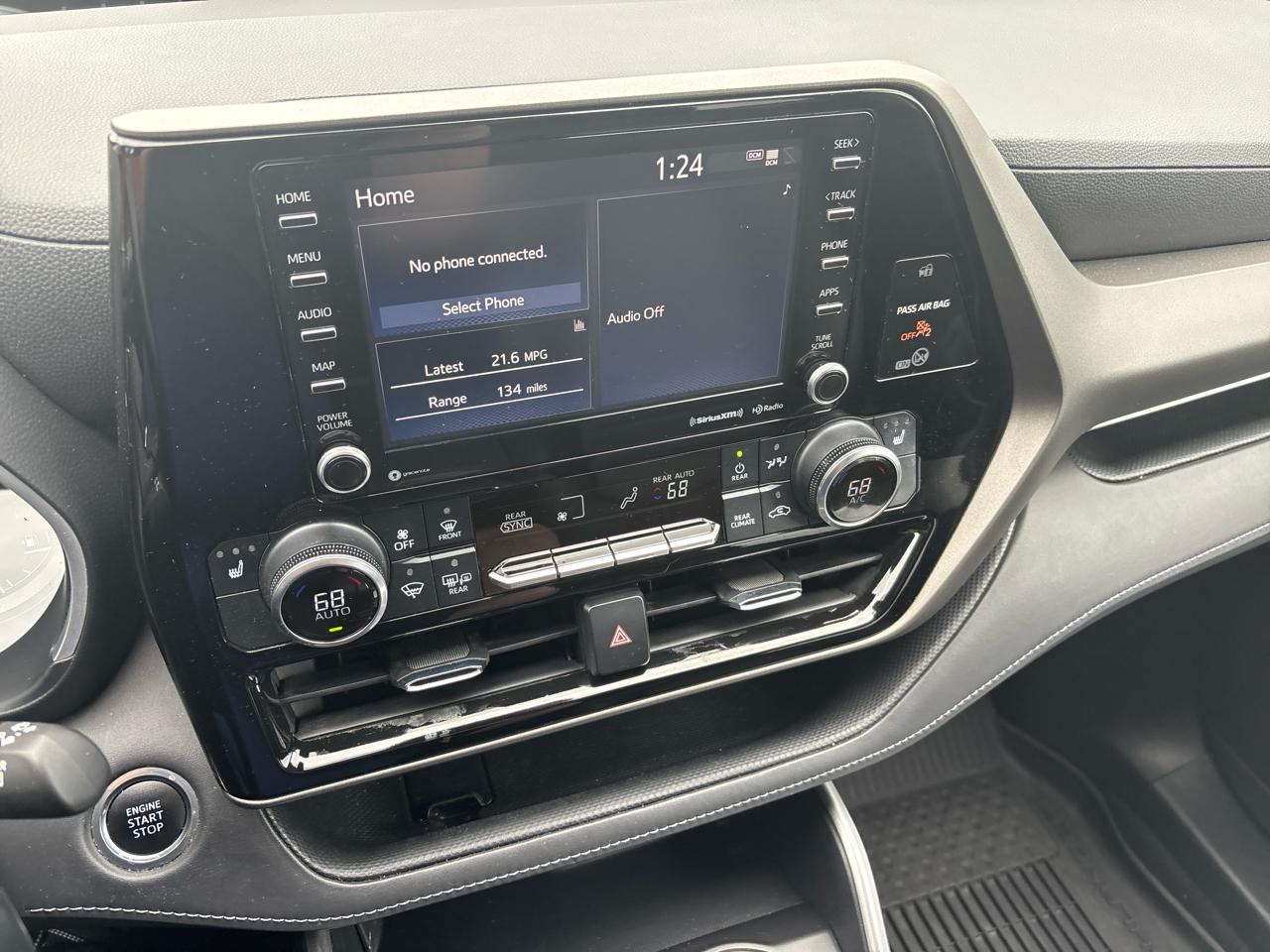 Toyota Highlander XLE AWD (Natl) 2021