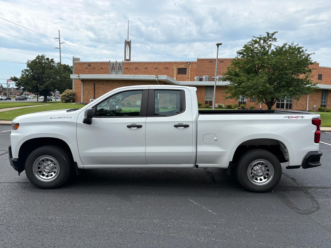 Chevrolet Silverado 1500 4WD Double Cab 147" Work Truck 2021