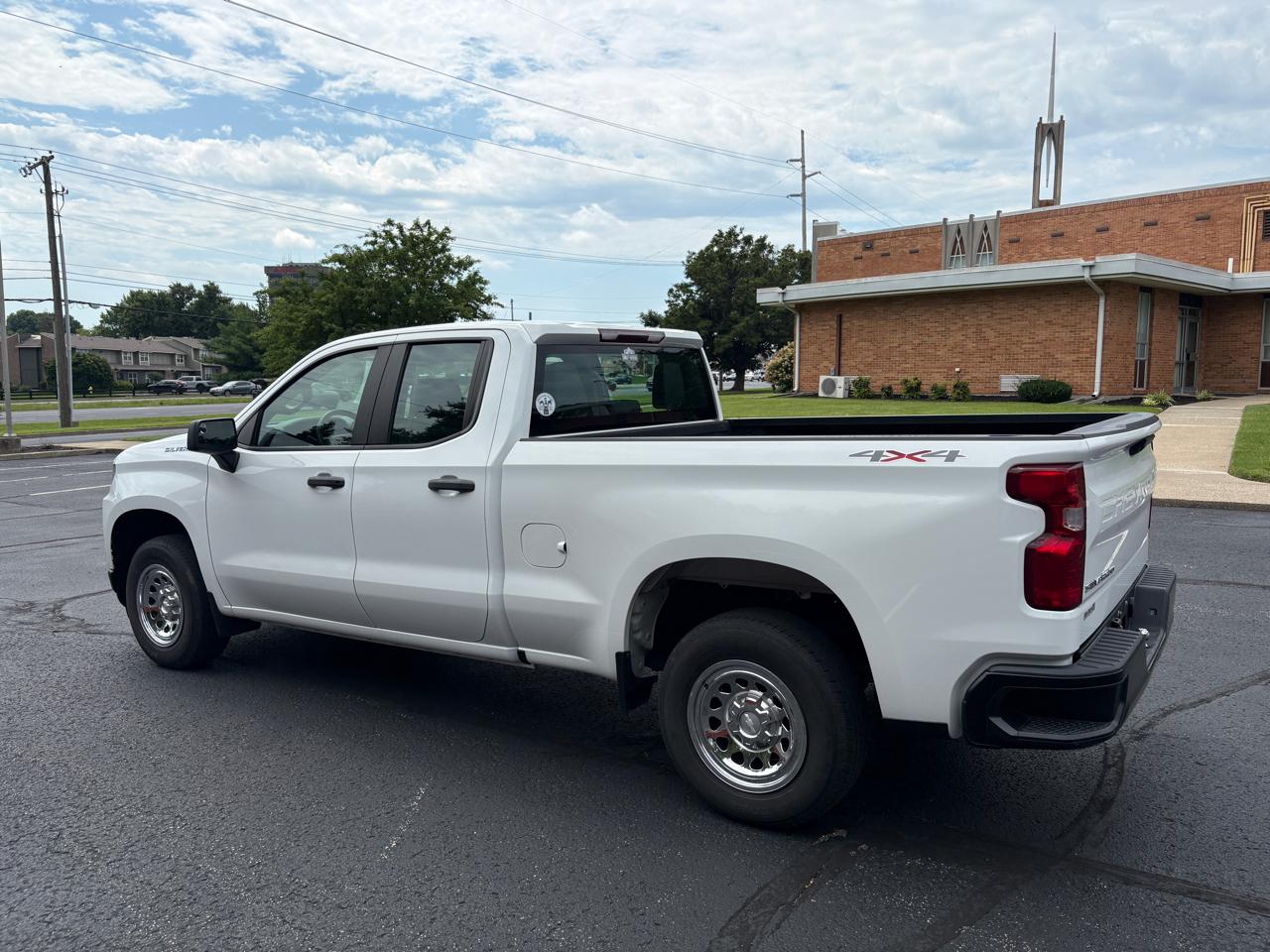 Chevrolet Silverado 1500 4WD Double Cab 147" Work Truck 2021